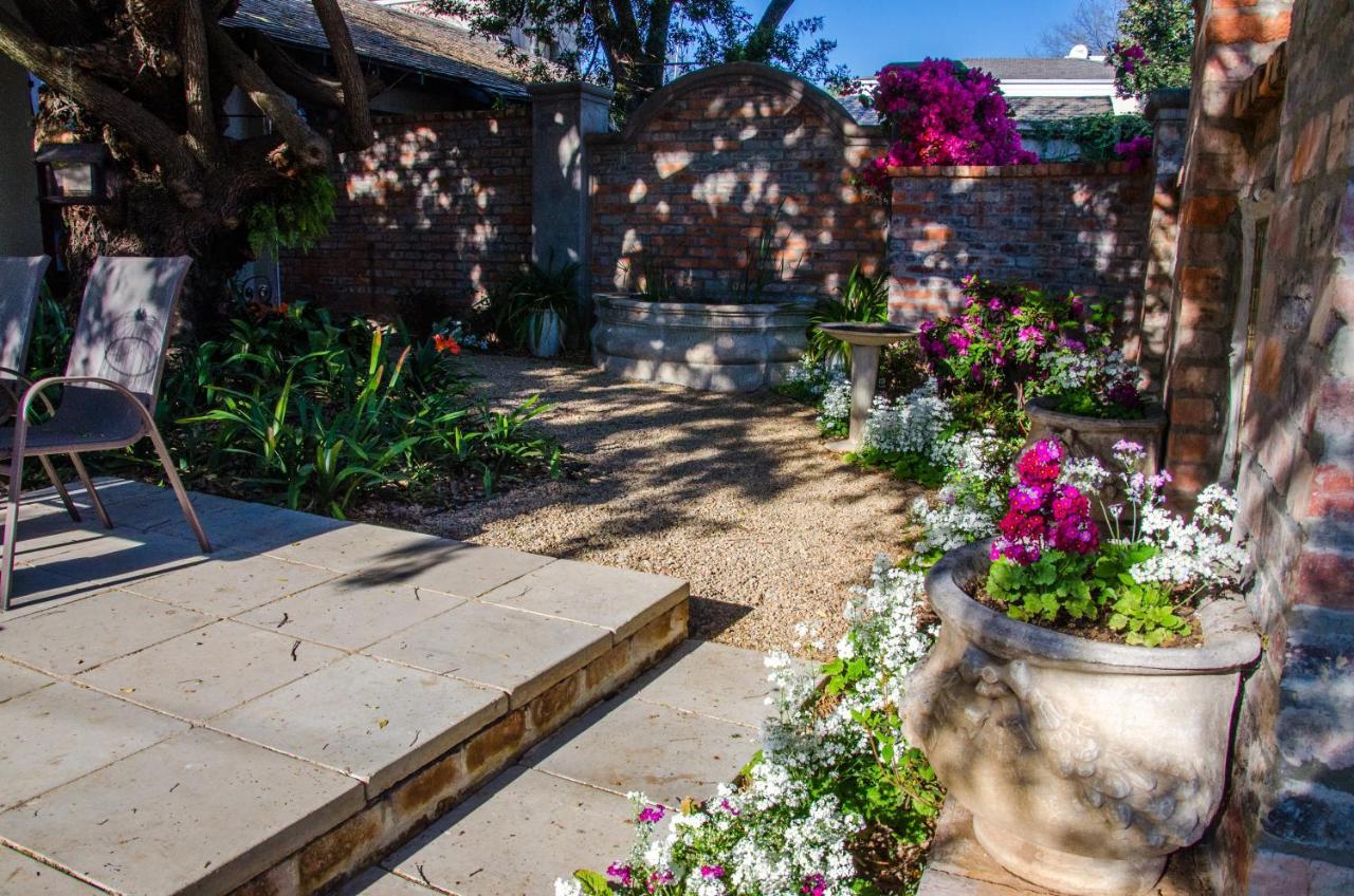 Shepherd'S Corner Guest House جوهانسبورغ المظهر الخارجي الصورة